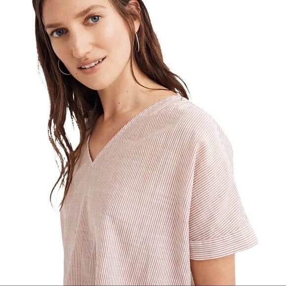 Madewell V-Neck Button-Back Top in Stripe - Picture 3 of 10